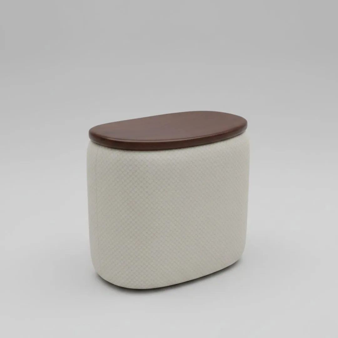17X ROUND STOOL